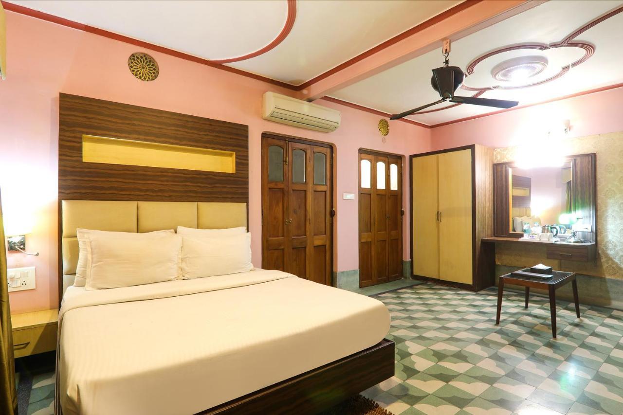 Fabhotel East View Варанаси Екстериор снимка