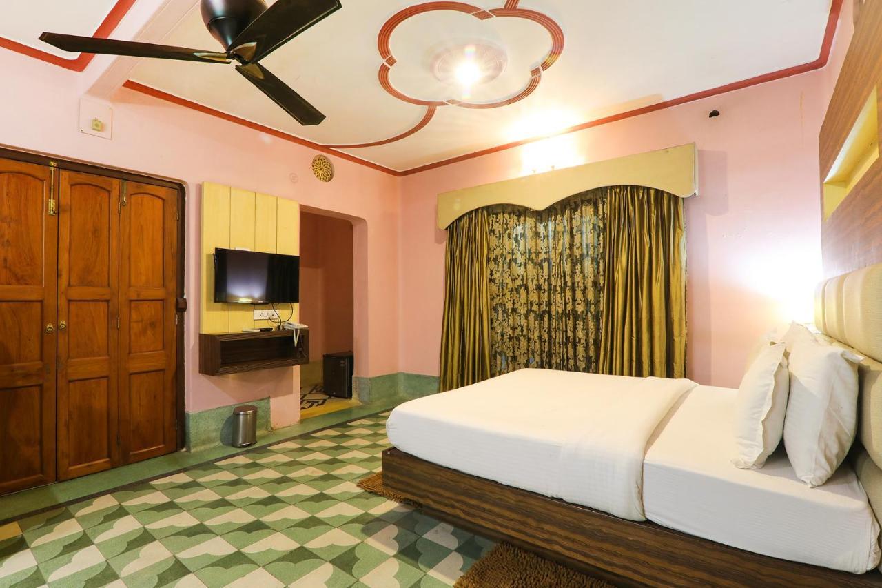 Fabhotel East View Варанаси Екстериор снимка