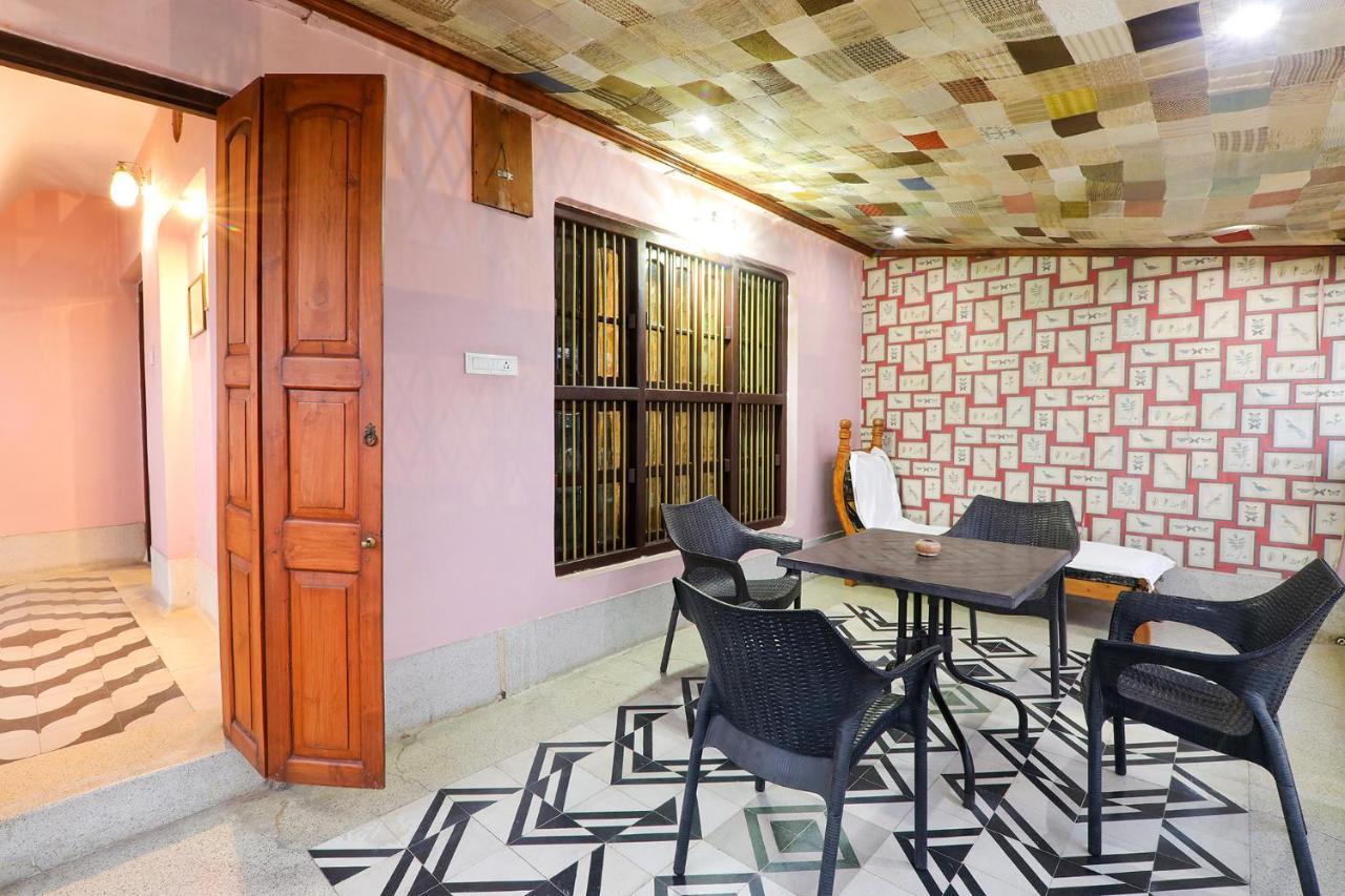 Fabhotel East View Варанаси Екстериор снимка
