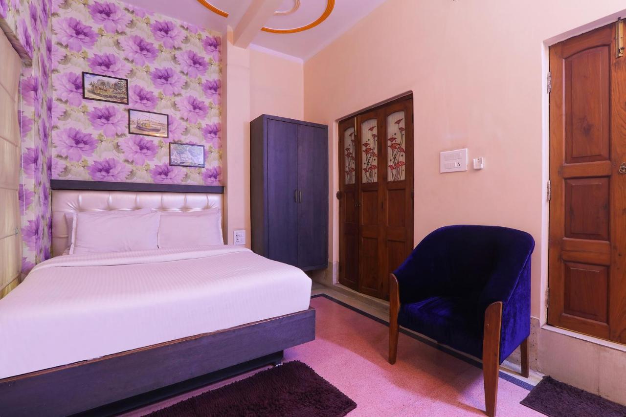 Fabhotel East View Варанаси Екстериор снимка