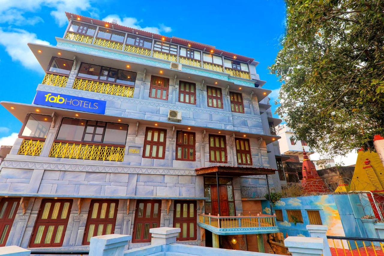 Fabhotel East View Варанаси Екстериор снимка